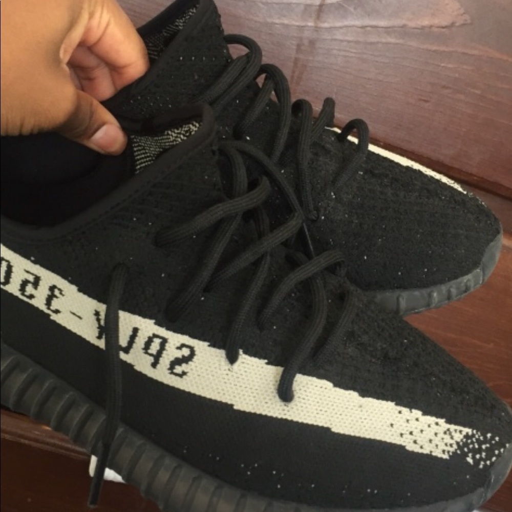 Adidas Yeezy Boost 350 V2 Oreo